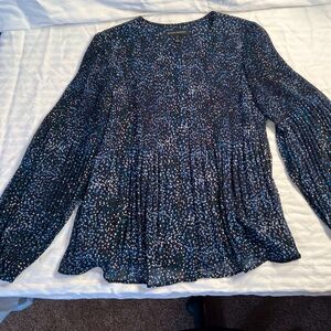 NWOT Banana Republic Micro Pleating Top Sz S